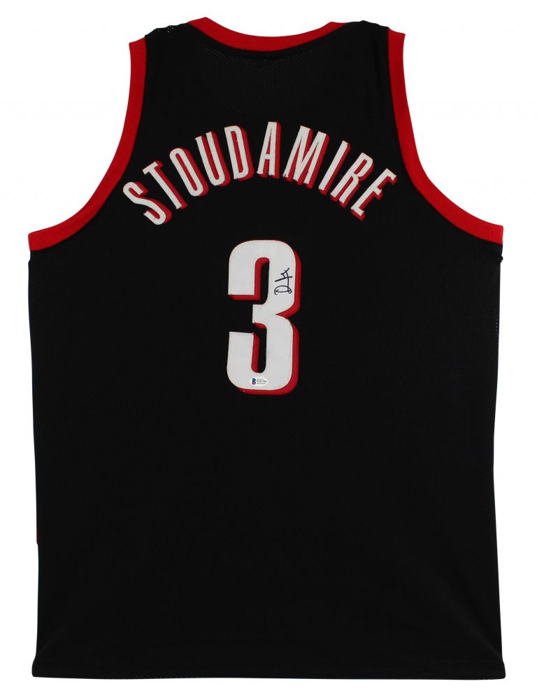Damon Stoudamire Signed Jersey (Beckett)