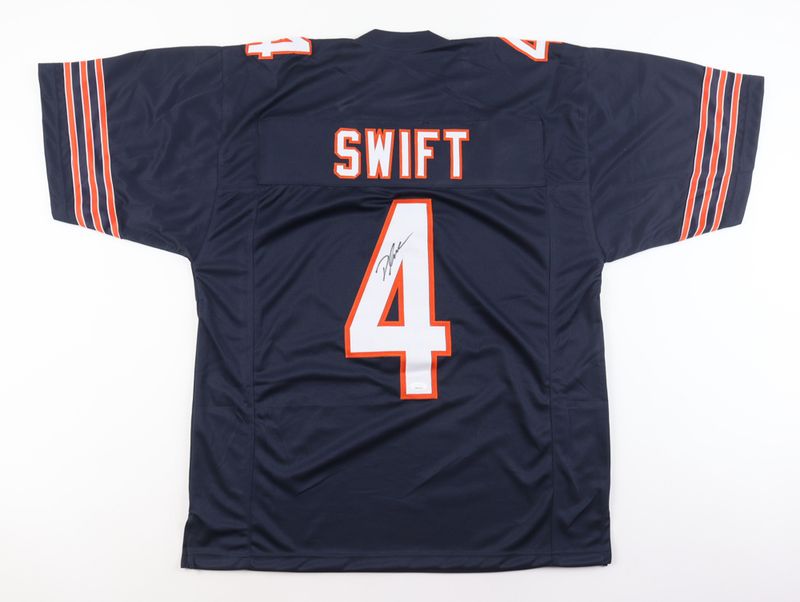 D'Andre Swift Signed Chicago Bears Jersey (JSA)