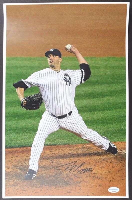 Andy Pettitte Signed New York Yankees 11x17 Photo (ACOA)