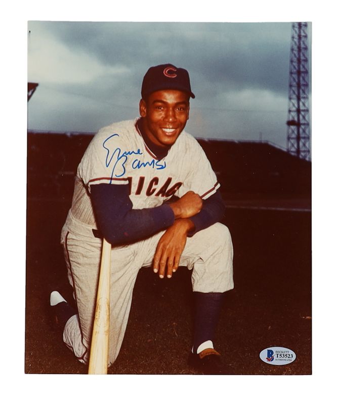 Ernie Banks Signed Chicago Cubs 8x10 Photo (Beckett)
