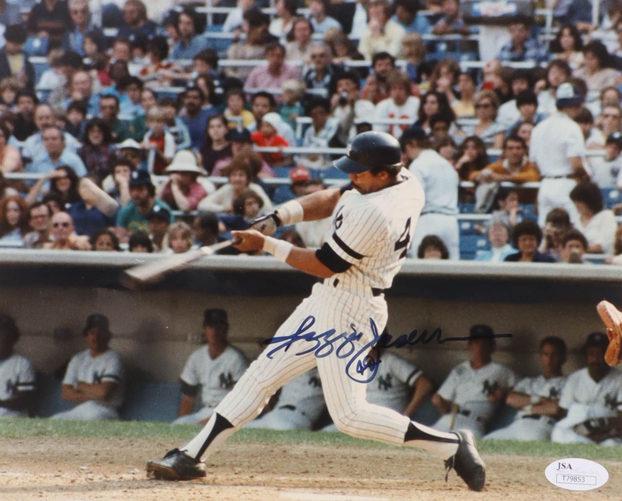 Reggie Jackson Signed New York Yankees 8x10 Photo (JSA)