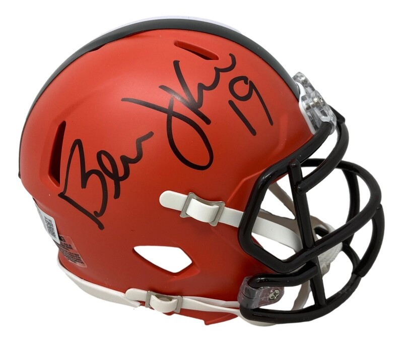 Bernie Kosar Signed Cleveland Browns Speed Mini Helmet (Beckett) Bernie Kosar Signed Cleveland Browns Speed Mini Helmet (Beckett)