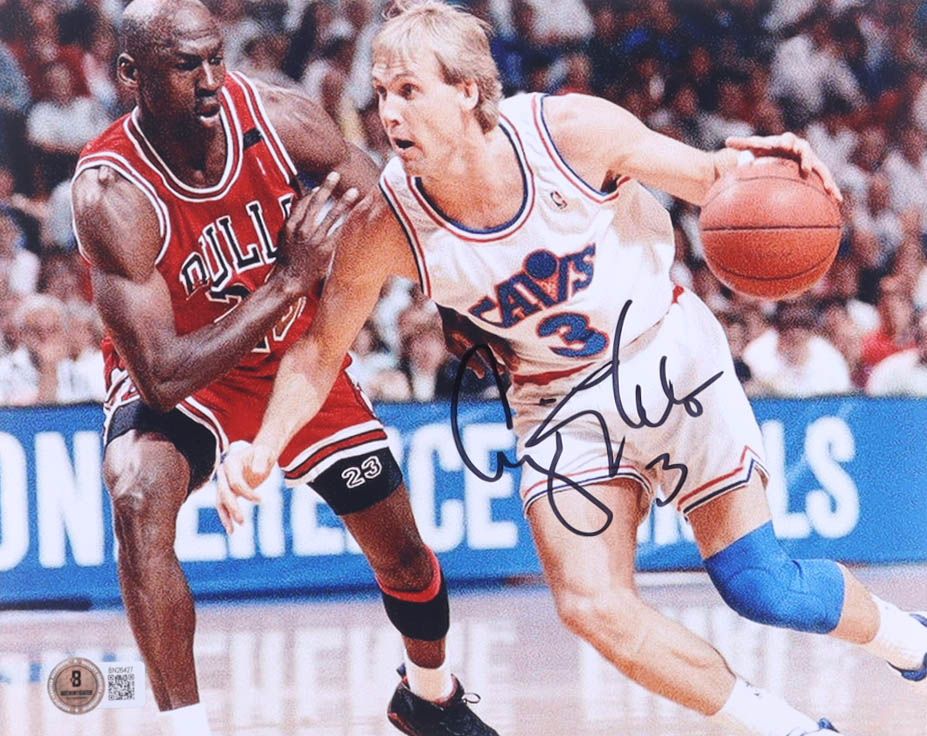 Brad Daugherty Signed Cleveland Cavaliers Jersey (JSA) & Craig Ehlo Signed Cleveland Cavaliers 8x10 Photo (Beckett)