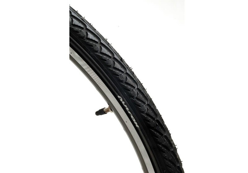 Nutrak Commuter Tyre