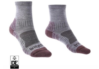 Bridgedale Women&#39;s Hike Lightweight Merino Performance 3/4 Crew Sock