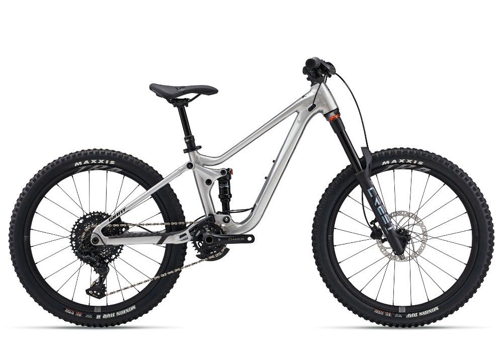 Giant Faith 24