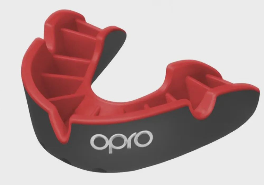 OPRO Silver Youth Mouthguard, Colour: Black/Red