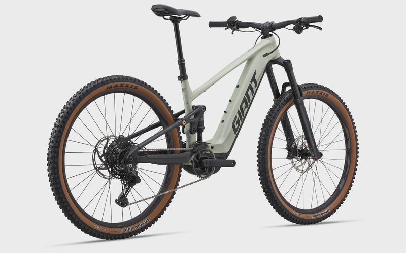Giant Stance E+ 2