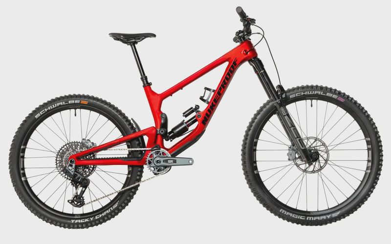 Nukeproof Giga Carbon Pro