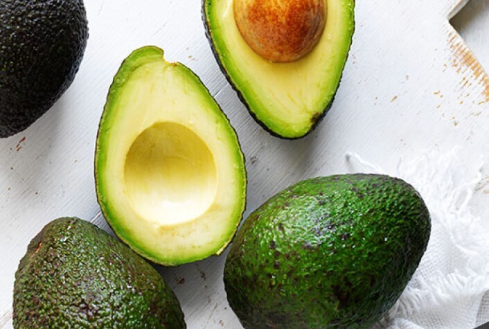 Avocados loose $3.25 or 1 x kg bag $13.00