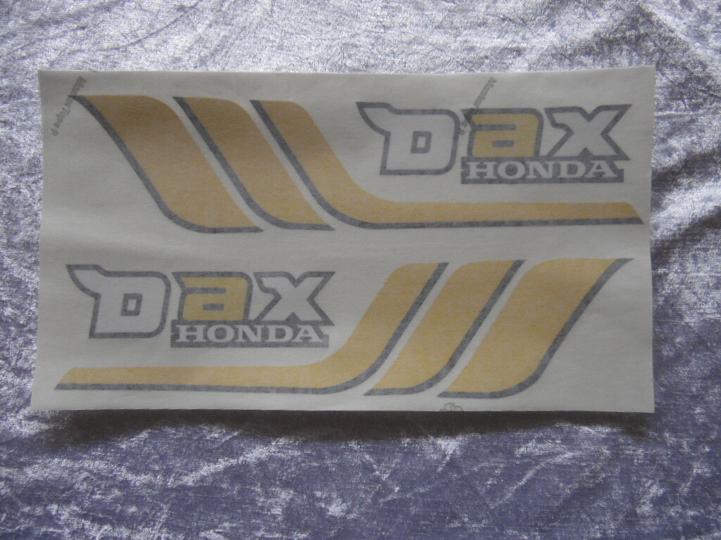 Rahmen Emblem Set Dax gelb rechts und links