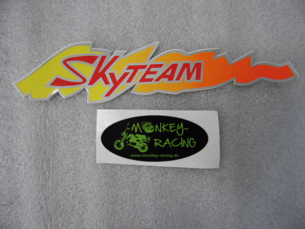 Dax SkyMax Rahmenemblem altes Modell mit 2,4l