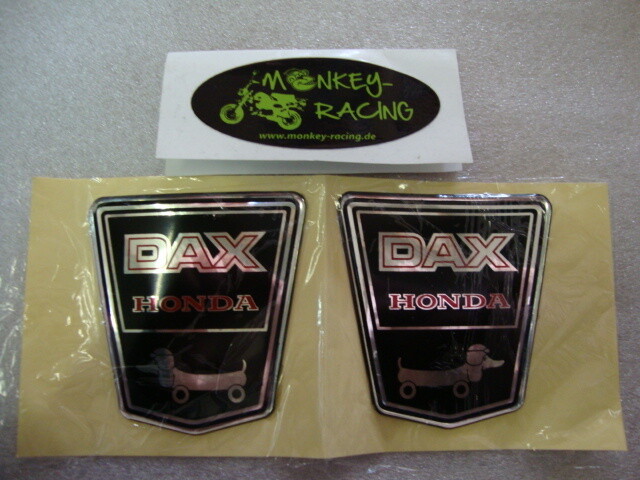 Emblem Funny Dog für 12V Dax