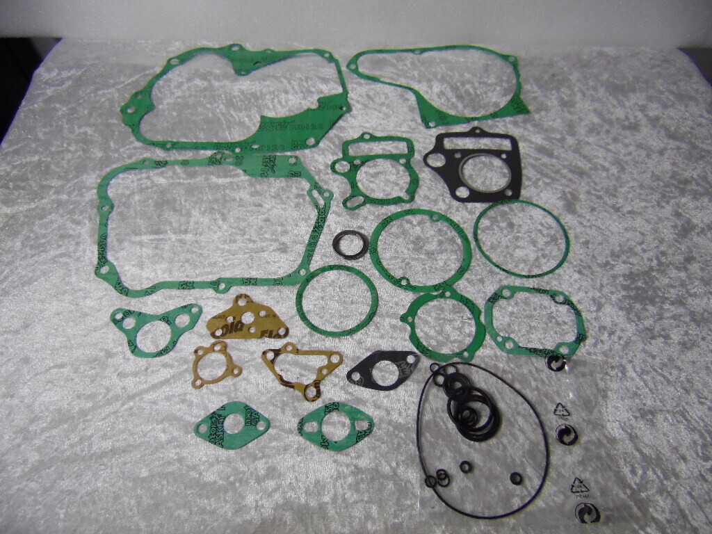 Dichtungssatz komplett f. Honda Dax ST70