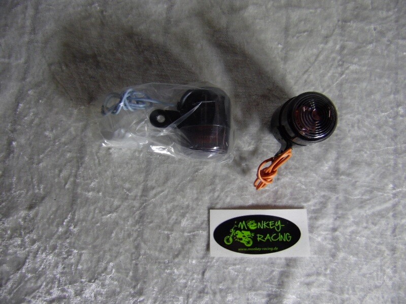 ​​Blinker Set Dax Pro in schwarz, Glas grau mit E-Nummer
