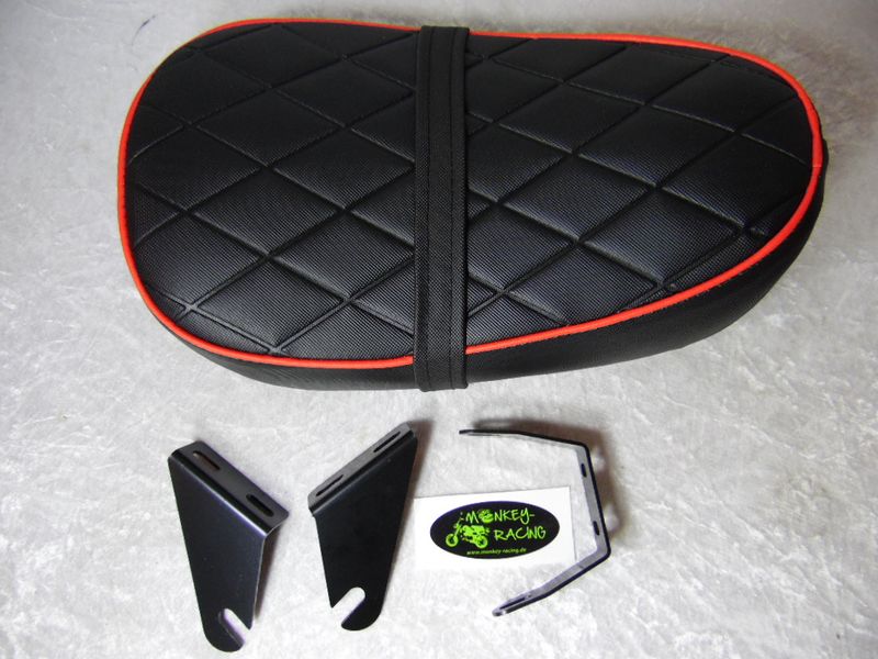 ​​Sitzbank Monkey SkyMini new sport low Raute mit rotem Keder