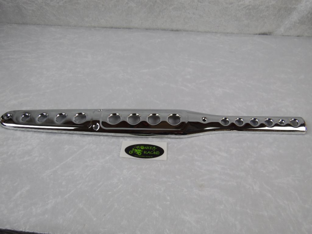 ​Auspuffblende SkyMax (nach Juni 2014) in chrom