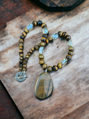 Tiger&#39;s Eye Necklace with Pendant