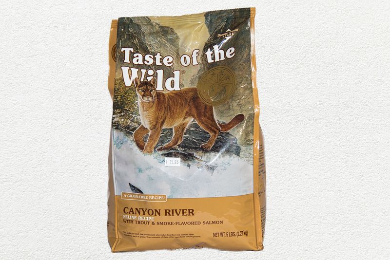 Taste of the Wild Feline Recipe Canyon River with Trout & Smoked Salmon - 5 lb