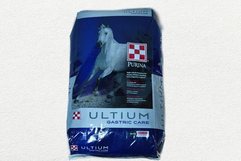 Ultium Gastric Care Horse Feed 50 - LB