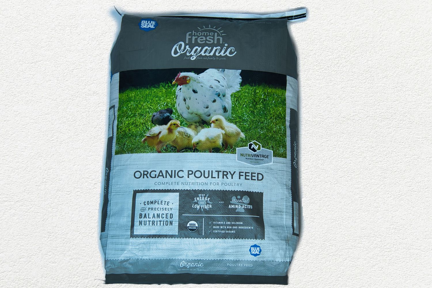 Blue Seal Chicken Feed Organic Layer Pellets 40 lb