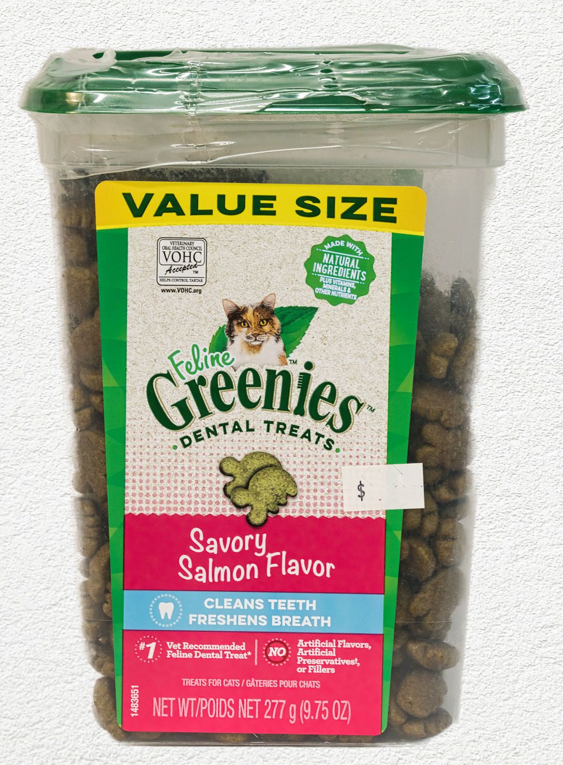 Greenies Feline Natural Dental Care Cat Treats – Savory Salmon Flavor (9.75 oz Tub)