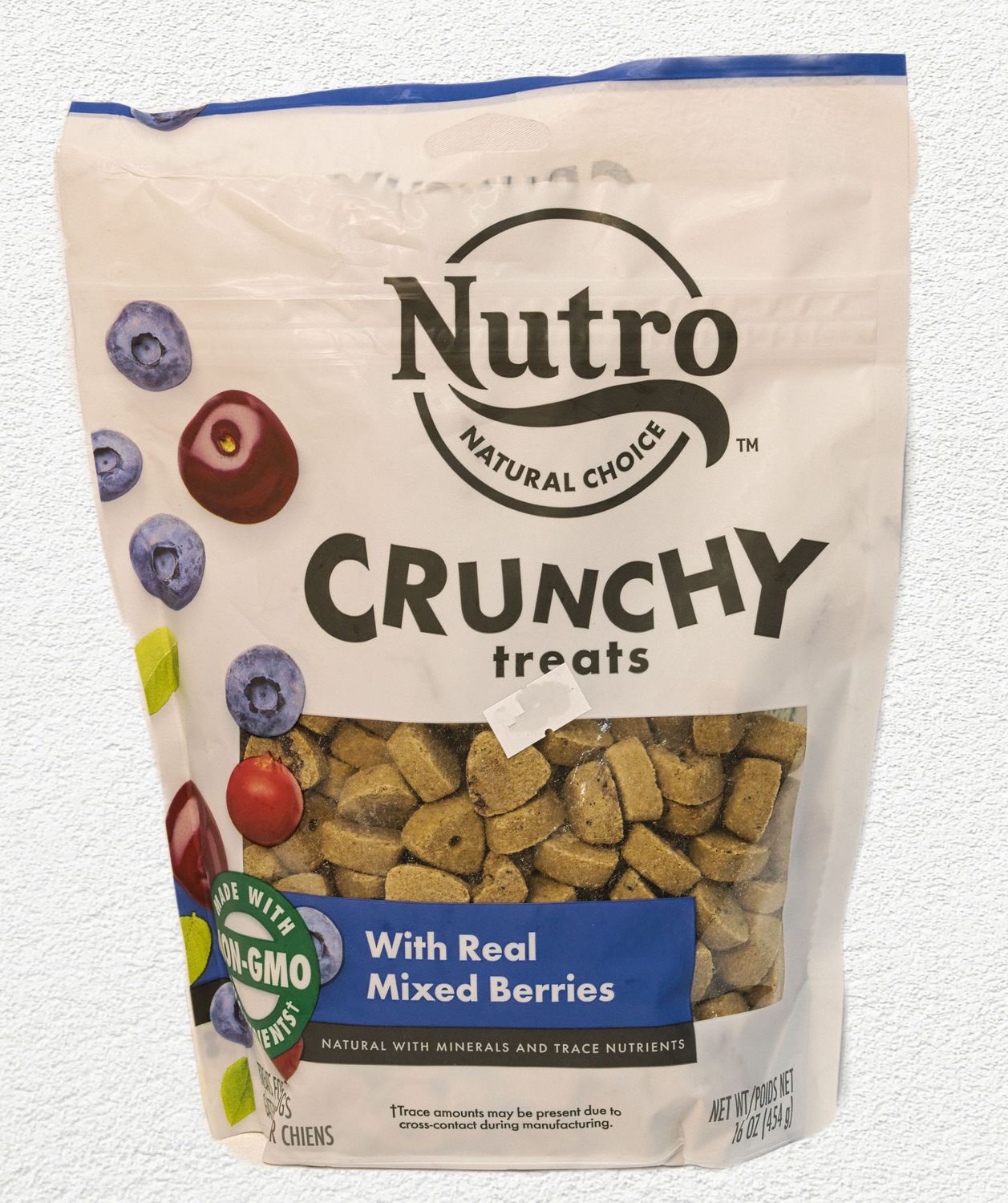 NUTRO DOG TREAT CRUNCHY MIXED BERRY 16oz