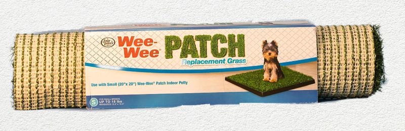 Four Paws Wee-Wee Patch Indoor Potty Replacement Grass - 19" x 19"