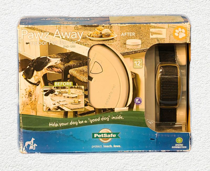 PetSafe Pawz Away Indoor Pet Barrier - Adjustable Range