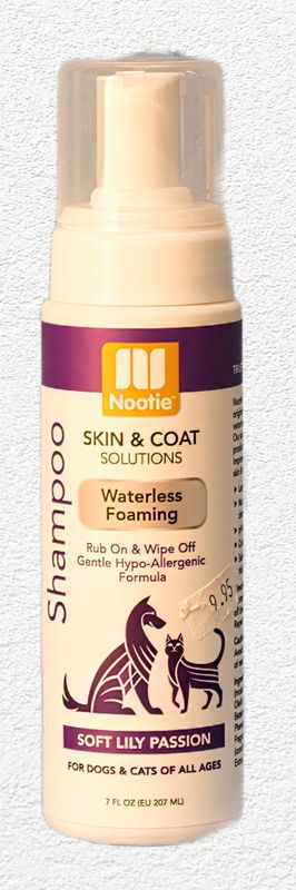 Nootie Foaming Waterless Shampoo for Dogs and Cats - Soft Lily Passion (7 oz)