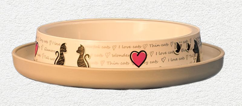 Moderna Cats in Love Shallow Dish, 1 Cup