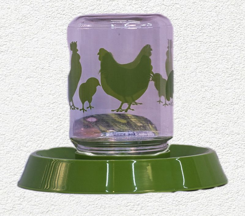 CHICKEN FEEDER/WATERER COMBO