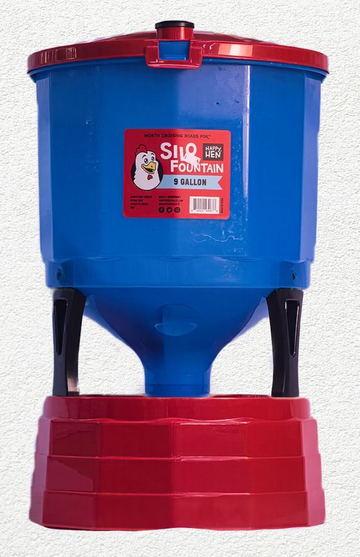 HAPPY HEN SILO FOUNTAIN