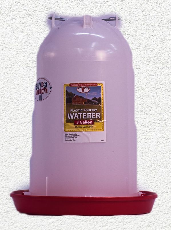 CHICKEN WATERER  - PLASTIC DOME - LITTLE GIANT 3 GALLON
