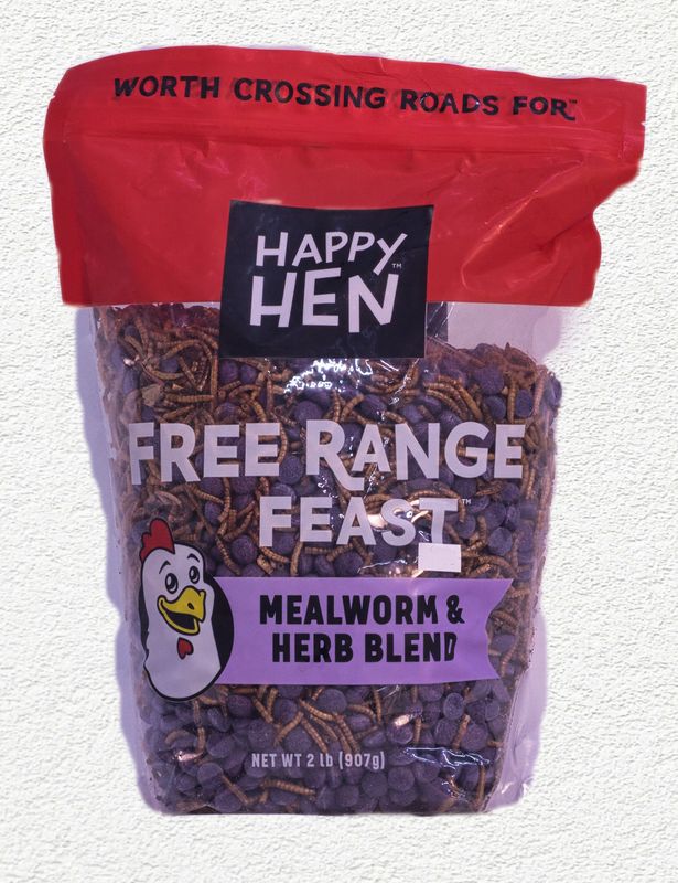 Happy Hen Free Range Feast Mealworm & Herb 2 - LB