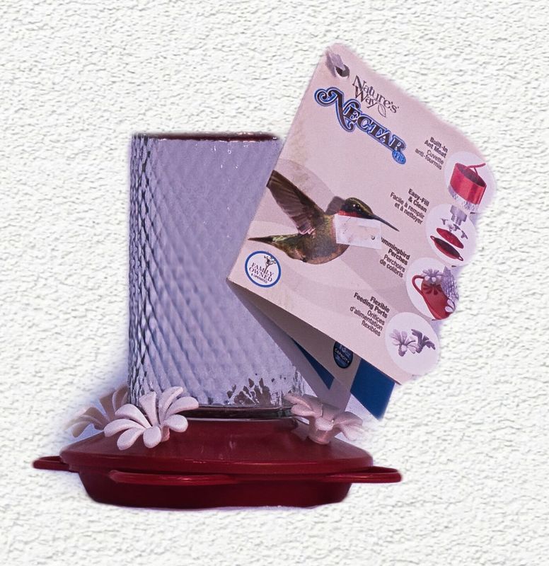 CHARMING CHERRY GLASS HUMMINGBIRD FEEDER