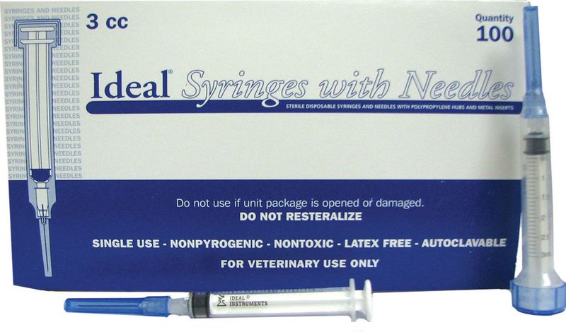 LUER LOCK DISPOSABLE SYRINGE COMBO 3 CC with needle 100 BOX