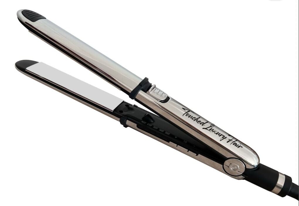 1” Titanium Flat Iron. Max Heat Temperature 465.
