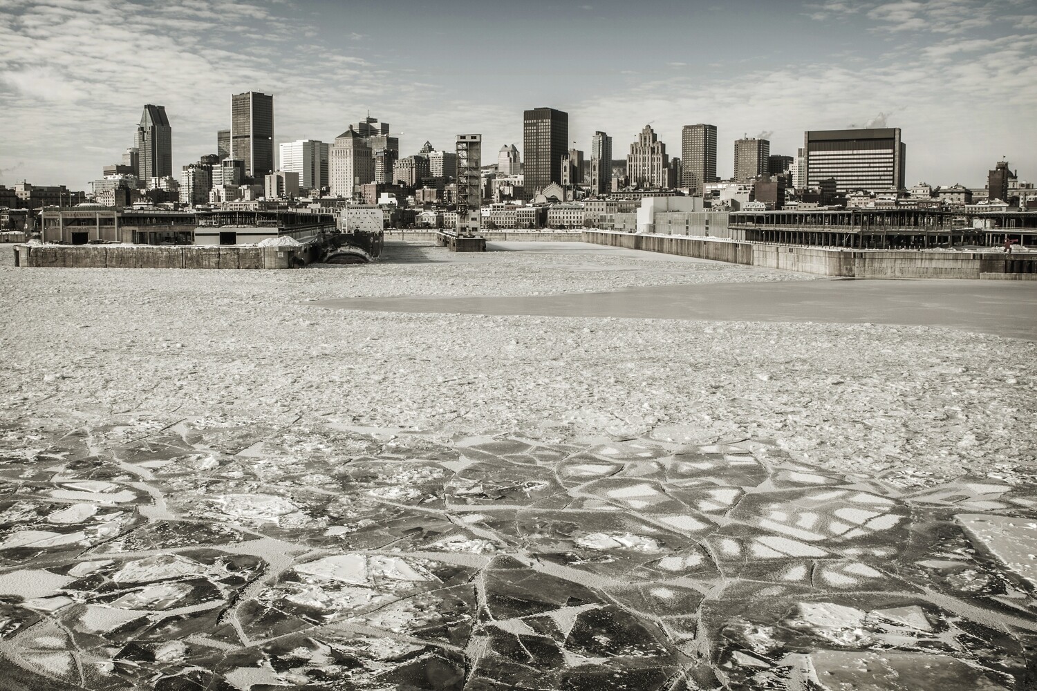 CARTES POSTALES DU VIEUX-MONTRÉAL EN 2014 - POSTCARDS FROM OLD MONTREAL IN 2014