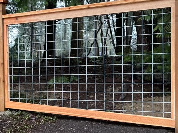 HOG WIRE (GALVANIZED) PANEL - FRAMED (CEDAR) - SECTIONS