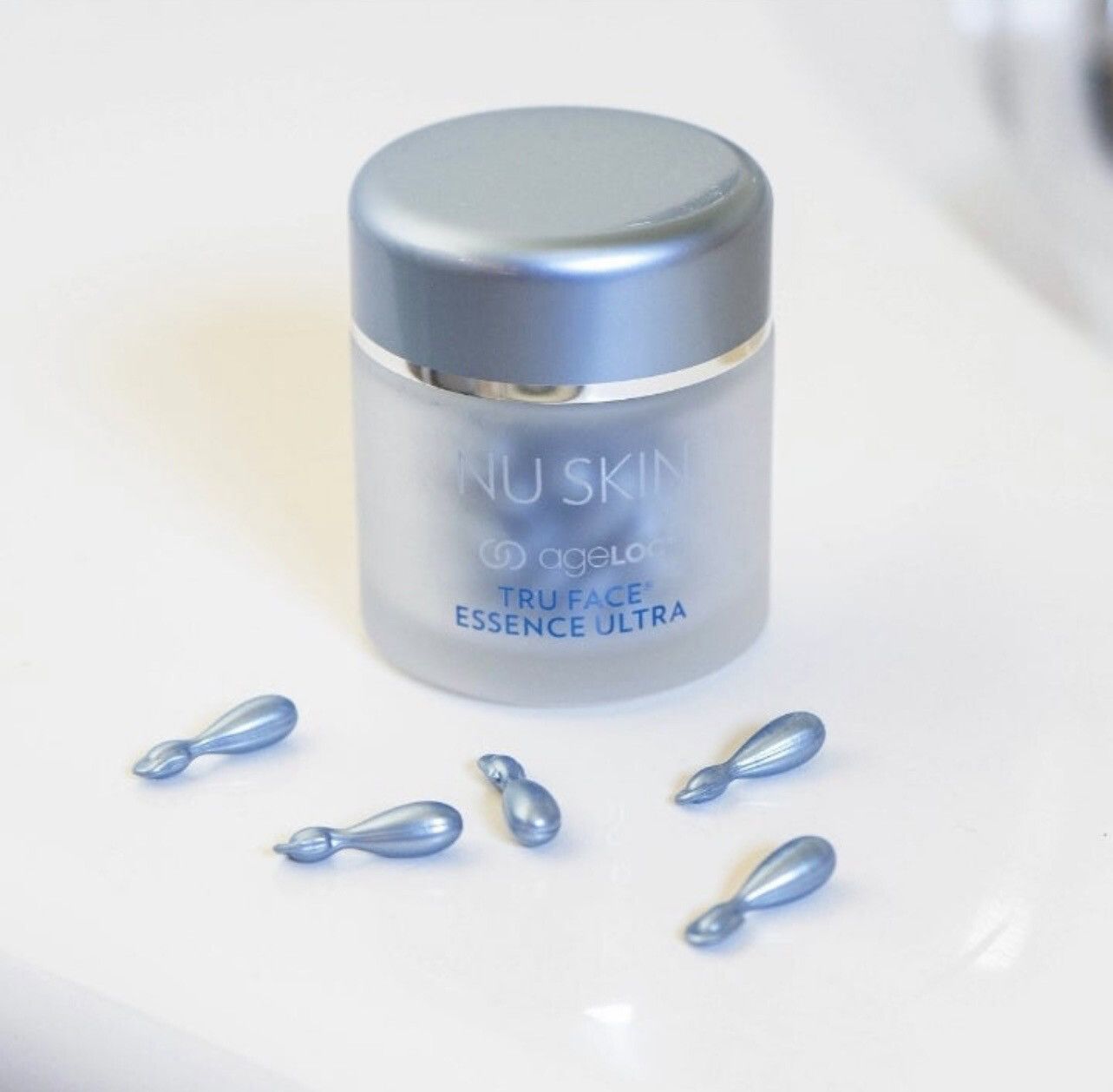 ageLOC® Tru Face® Essence Ultra