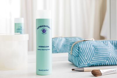 Nutricentials® Bioadaptive Skin Care™ Hydra Clean Creamy Cleansing Lotion