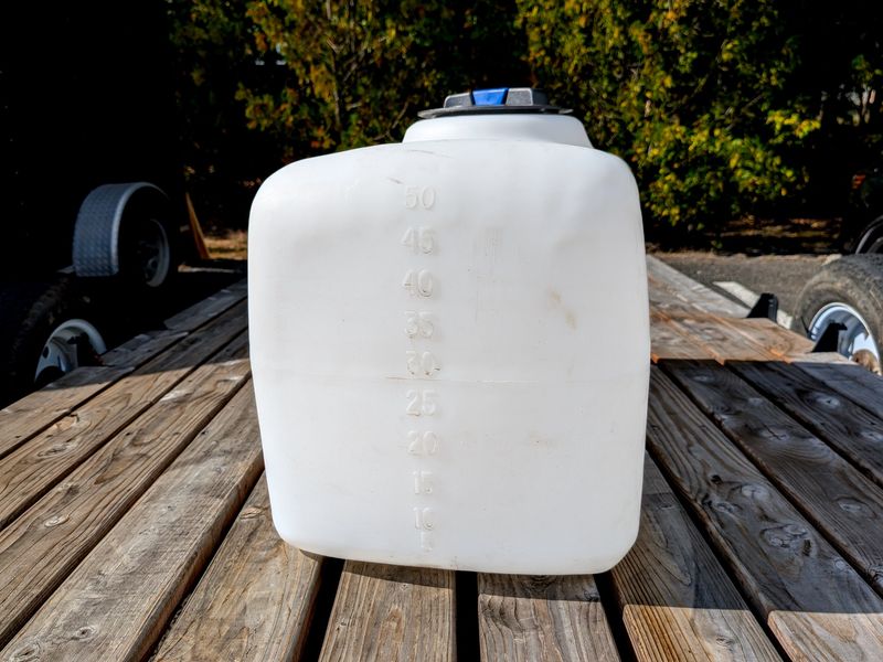 50-gallon Plastic Portable Loaf Utility Tank
