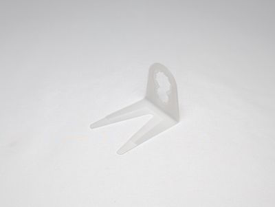 C9/C7 Shingle Tabs Clip by Minleon – durable, weather-resistant clip for professional holiday lighting installations.