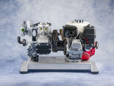 Honda GX200ES with Comet P40 pump – electric start soft wash system