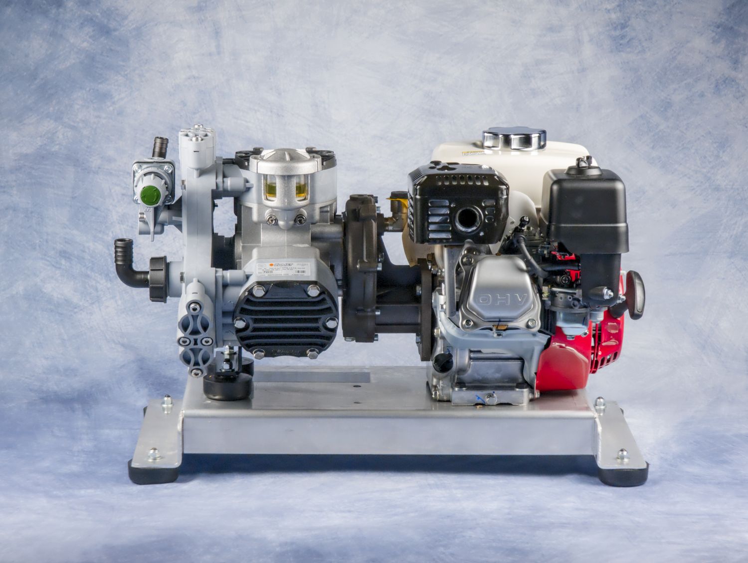 Honda GX200ES with Comet P40 pump – electric start soft wash system