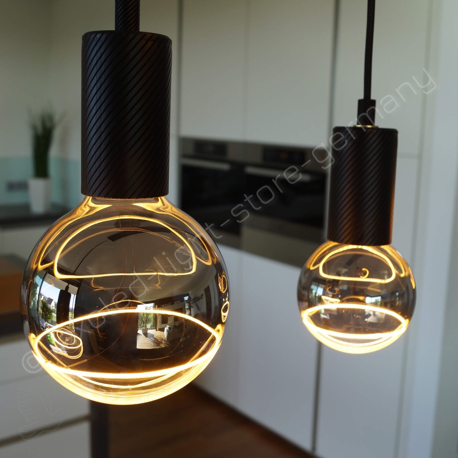 LED Illusion Globe 125 smokey bottom—350lm—5W.—2200K.—E27