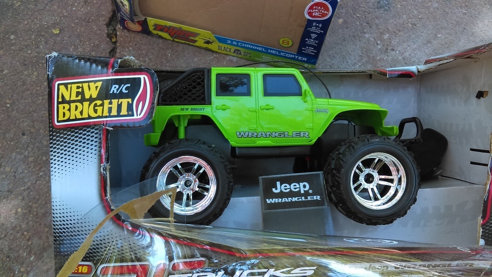 REMOTE CONTROL TOY JEEP (GREEN)