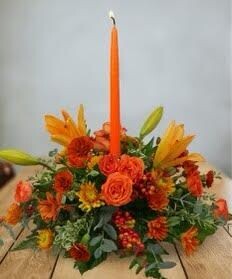 Single Candle Centerpiece Laurel & Lace Floral Design | Pottstown, PA | Single Candle Thanksgiving