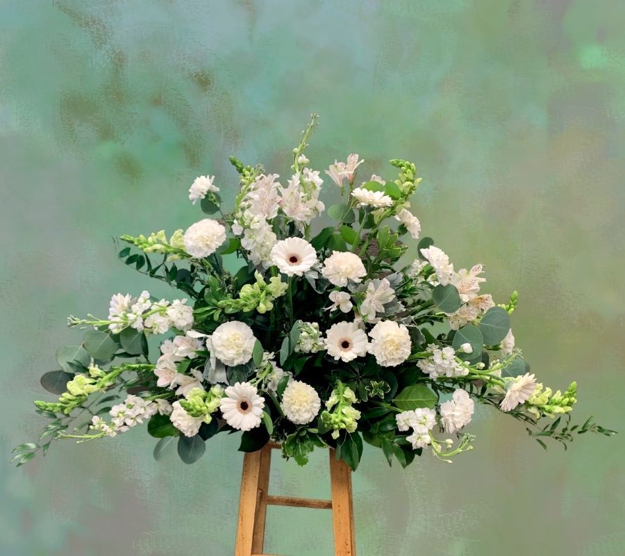 Laurel & Lace Floral Design | Pottstown, PA | Guiding Light Casket